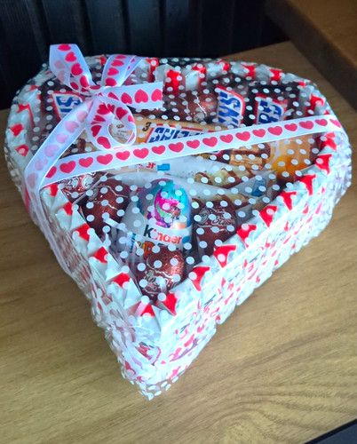 Kinder snickers heart themed - kinder, heart-themed
